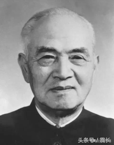 李四光的故事简介20字（李四光的简短故事(少于50字)）